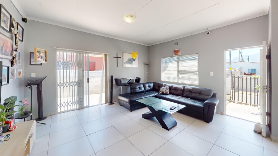 3 Bedroom Property for Sale in Asanda Western Cape